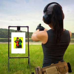 Купить Мішень для стрільби із флуоресцентного паперу "Заручник Рост" 20х20  Фото 1